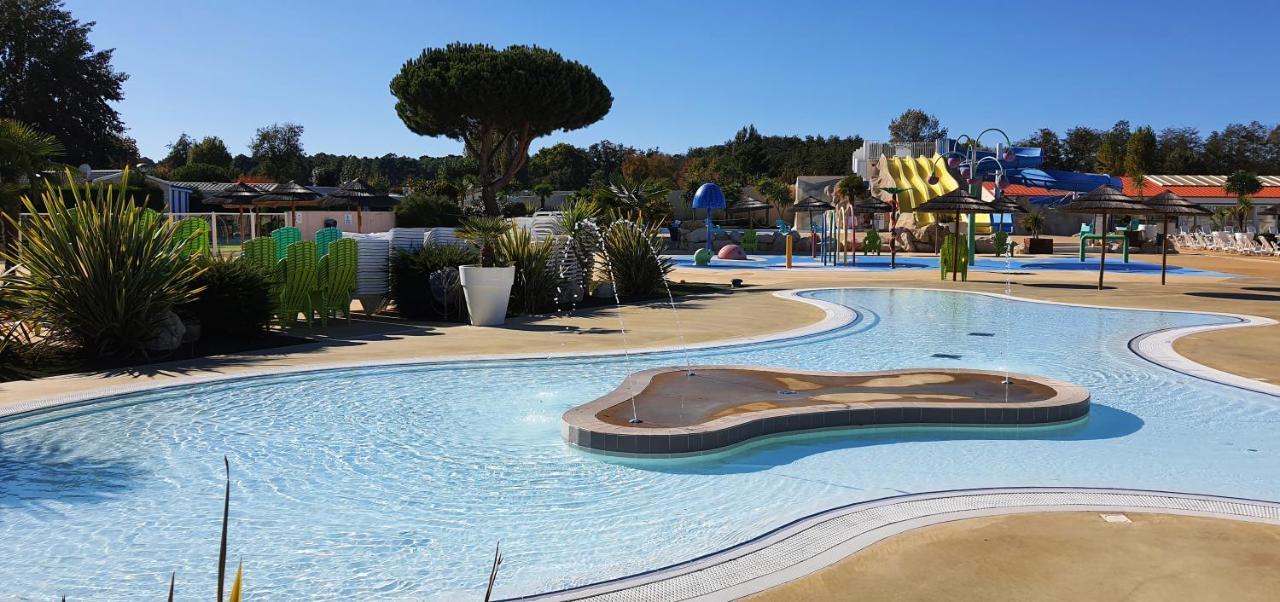 לס מתה Mobilhome 2Ch Climatise-Terrasse Fermee-4 Velos-Camping 4 Etoiles Les Charmettes מראה חיצוני תמונה